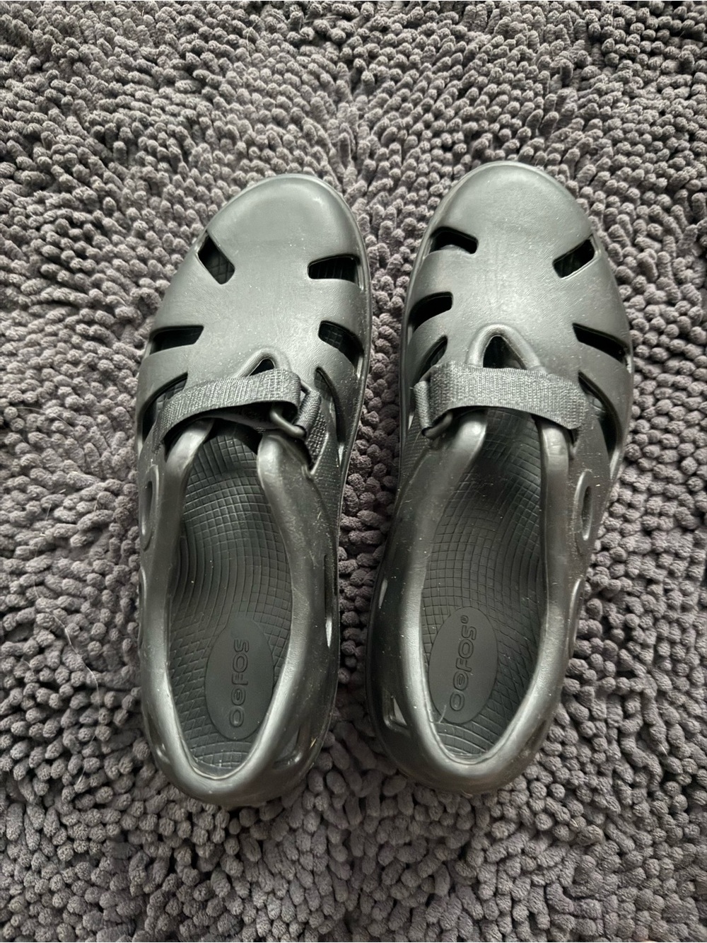 OOFOS Black Closed-Toe Women's Water Shoes